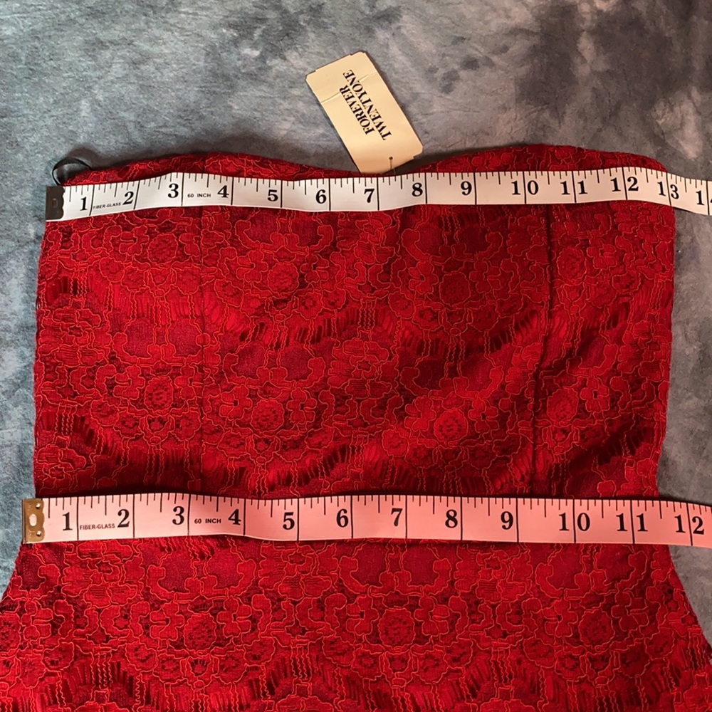 🥳Host Pick🥳 - Forever 21 Lined Lace Strapless Short LE Dress size S NWT - Picture 4 of 16